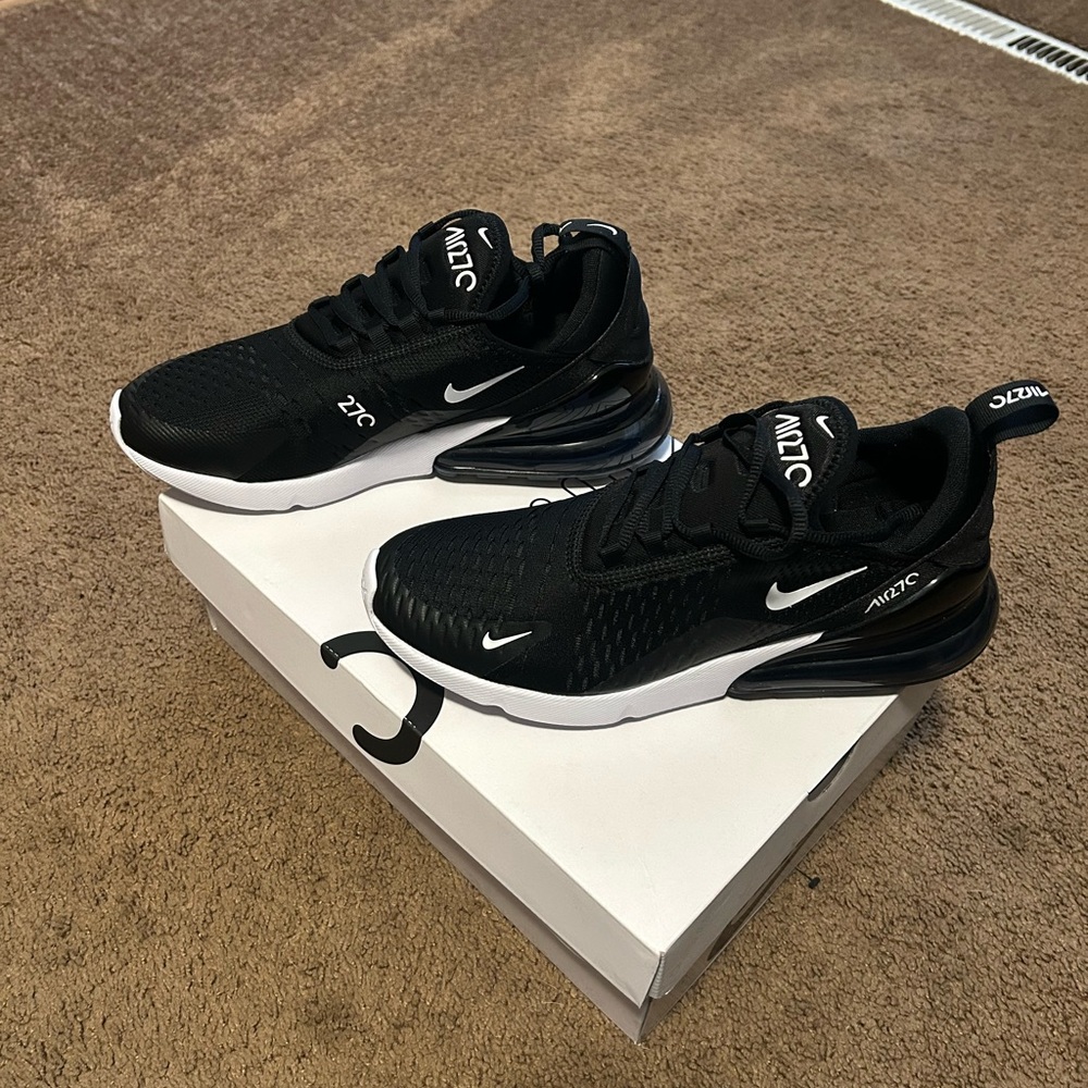 NEW: Nike Air Max 270